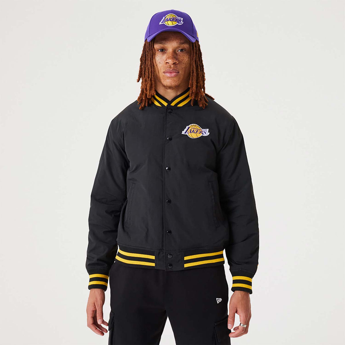New Era Jacke Los Angeles Lakers Script Bomber Schwarz
