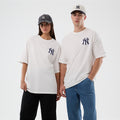 New Era T-Shirt MLB New York Yankees Graphic Oversized Weiß