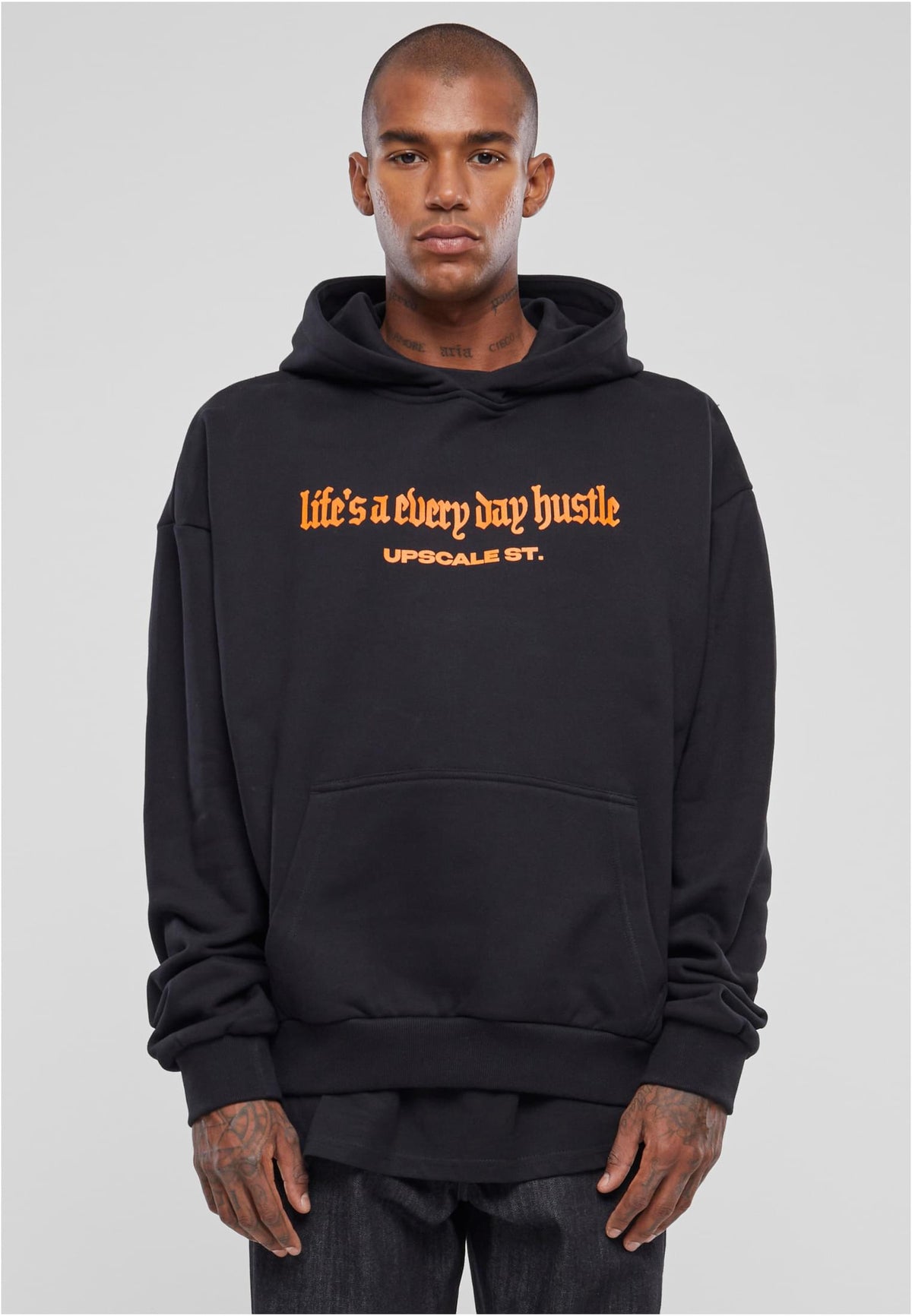 Upscale Hoodie Hustle Ultra Heavy Oversize Schwarz