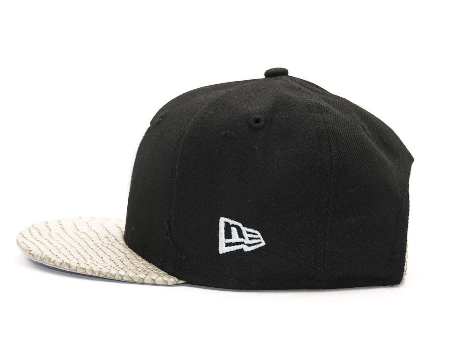 New Era Oakland Raiders Reptvize Strapback Cap